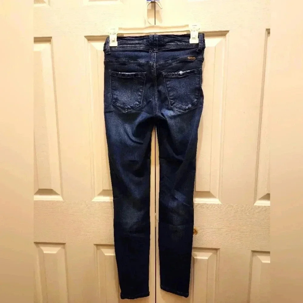 Kancan Mid Rise Super Distressed Skinny Jeans - Size 24- NWOT 💙 - Picture 2 of 9
